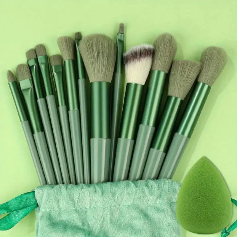 Soft Fluffy Makeup Brush Set – Luxurious Touch, Pro Finish